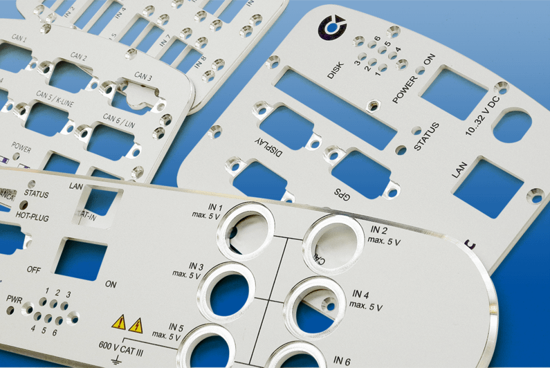 Komplett gefräste Frontplatten Komplett gefräste Frontplatten