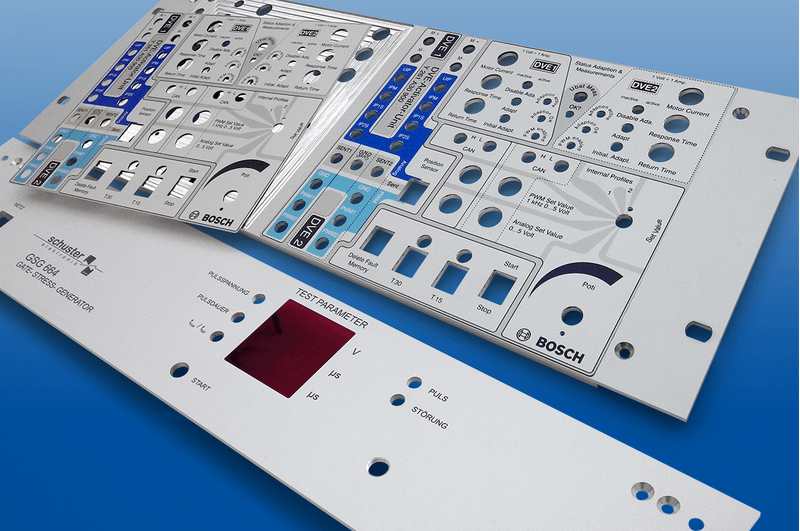 Frontplatten mit Plexiglas oder eingelassenem Aluminiumschild Frontplatten mit Plexiglas oder eingelassenem Aluminiumschild