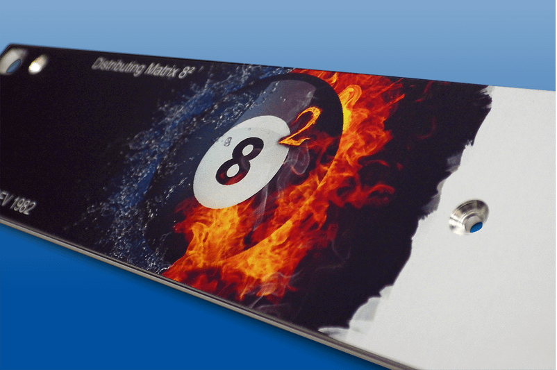 Frontplatte mit Untereloxaldruck Frontplatte mit Untereloxaldruck